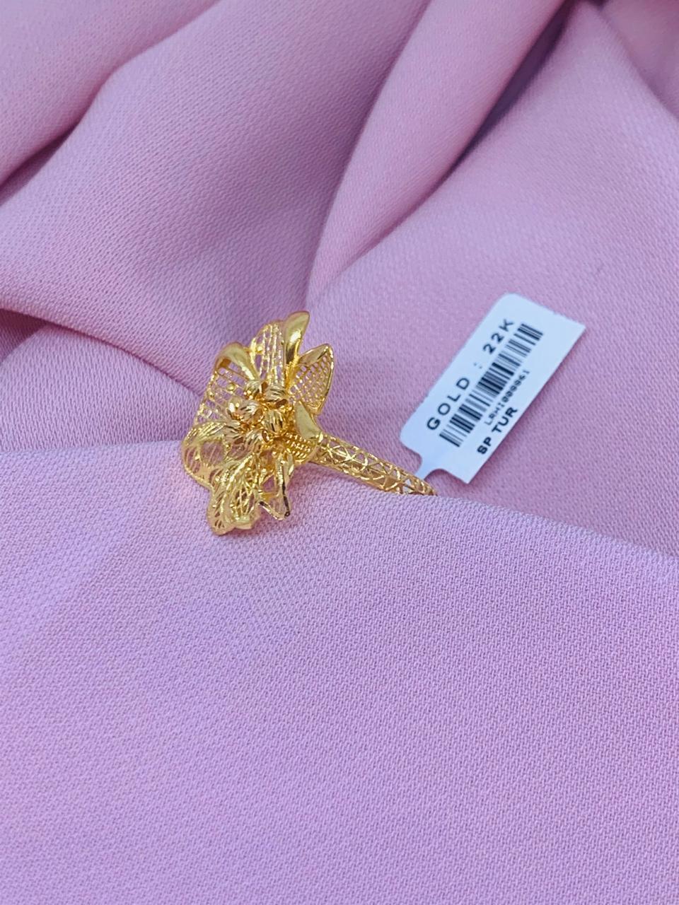 Ladies Ring