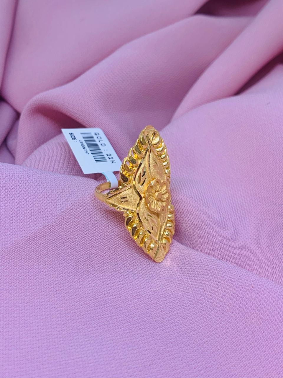 Ladies Ring