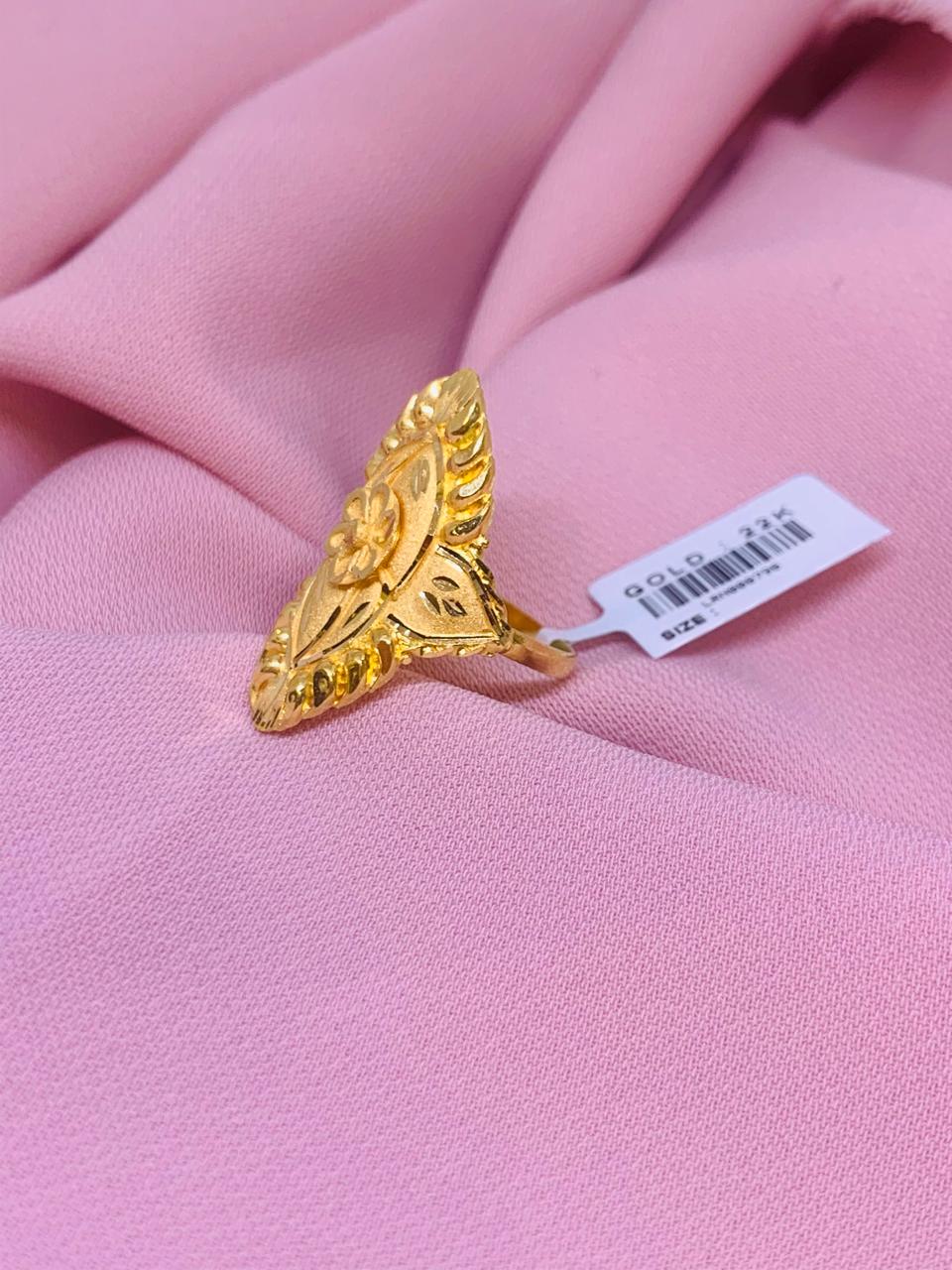 Ladies Ring