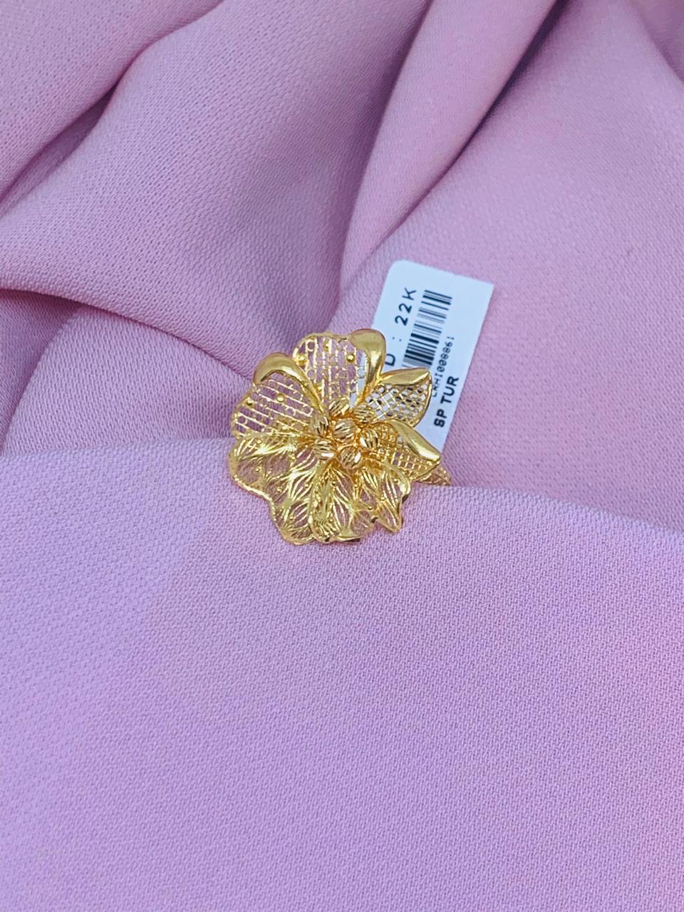 Ladies Ring