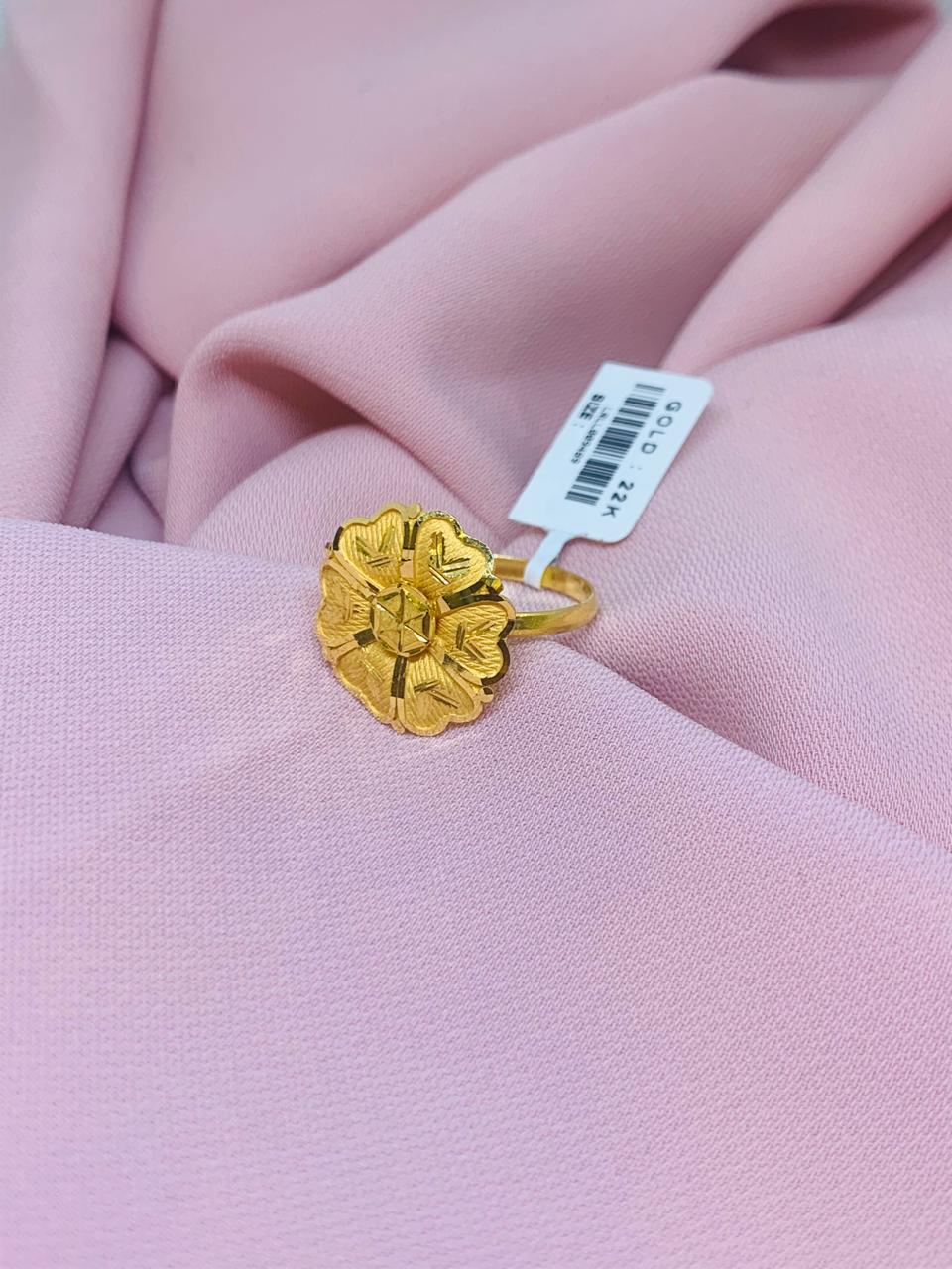 Ladies Ring