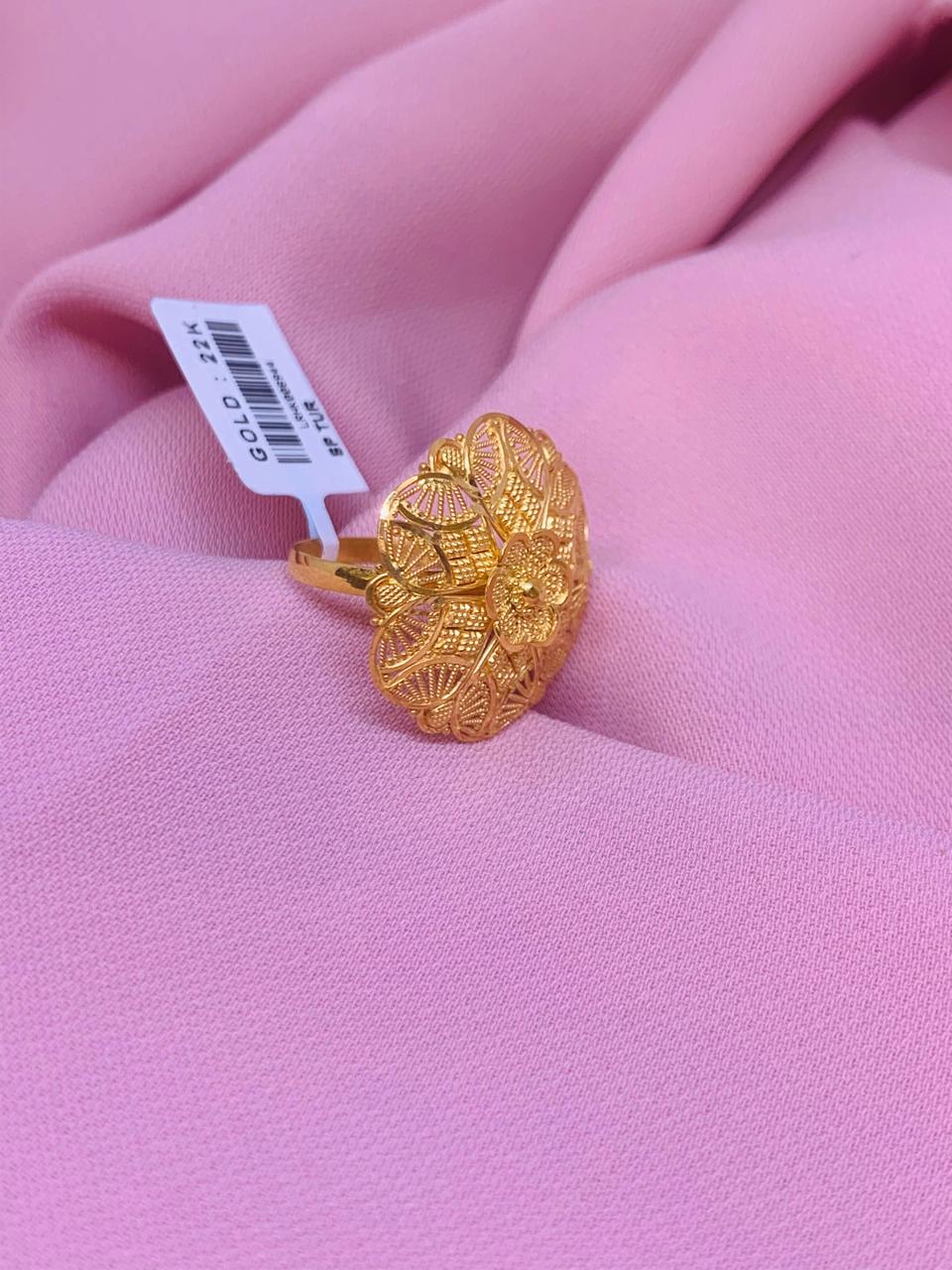 Ladies Ring