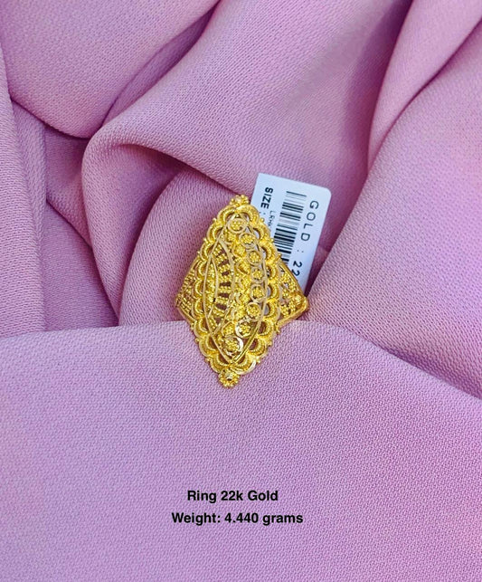 Ladies Ring
