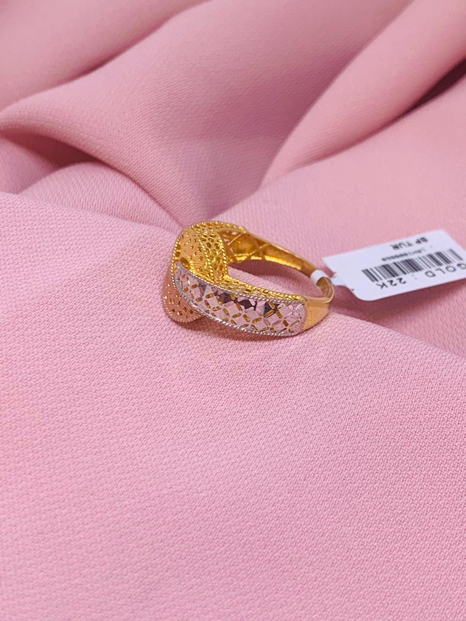 Ladies Ring